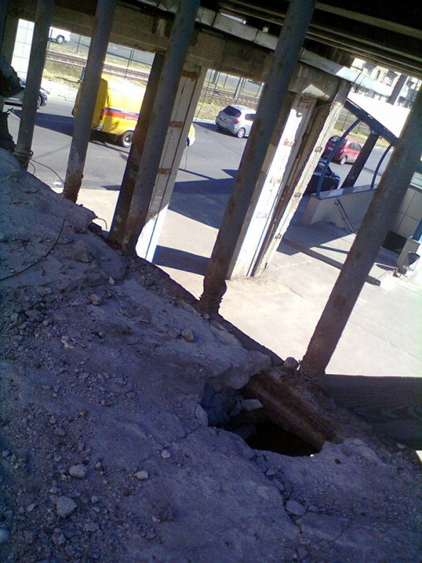 Новости страны "уставших мостов"... и торжественно открытых сортиров