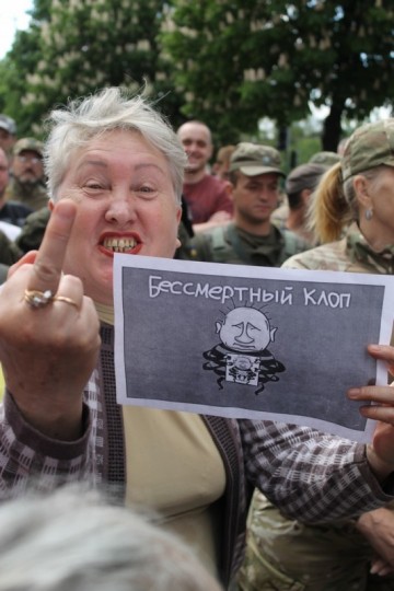 День Победы в Запорожье: Так с кем нам примиряться-то? День Победы в Запорожье: Так с кем нам примиряться-то?