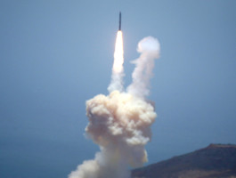 США показали видео перехвата баллистической ракеты