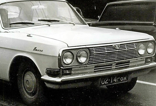 Миф о четырехфарной “Волге”. Миф о четырехфарной “Волге”.