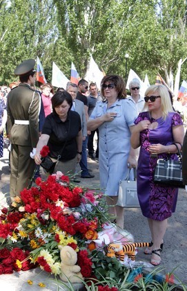 Сводка от НМ ЛНР 27 июня 2017. ''Хлебное перемирие'' в разгаре: ВСУ обстреляли н.п. Веселая Гора Сводка от НМ ЛНР 27 июня 2017. ''Хлебное перемирие'' в разгаре: ВСУ обстреляли н.п. Веселая Гора