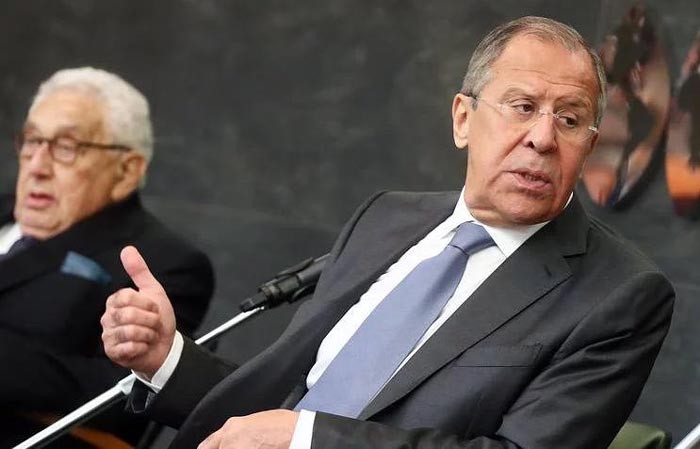 Сергей Лавров: "...и тут у Василия Ивановича попёрла карта!" Сергей Лавров: "...и тут у Василия Ивановича попёрла карта!"