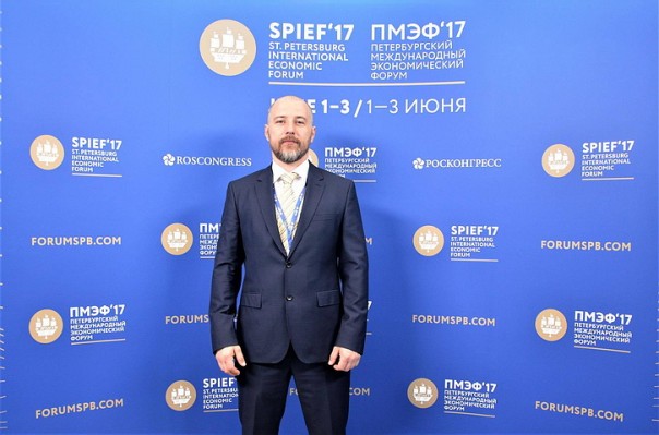 Питерские мечтатели хотят перенести Столицу России из Москвы в Петербург