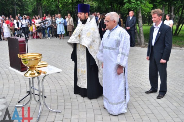 Сводка от МО ДНР 1 июня 2017. Укрофашисты за сутки 65 раза нарушили «режим тишины», выпустили 490 снарядов и мин Сводка от МО ДНР 1 июня 2017. Укрофашисты за сутки 65 раза нарушили «режим тишины», выпустили 490 снарядов и мин