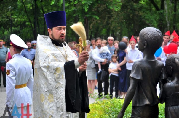 Сводка от МО ДНР 1 июня 2017. Укрофашисты за сутки 65 раза нарушили «режим тишины», выпустили 490 снарядов и мин Сводка от МО ДНР 1 июня 2017. Укрофашисты за сутки 65 раза нарушили «режим тишины», выпустили 490 снарядов и мин