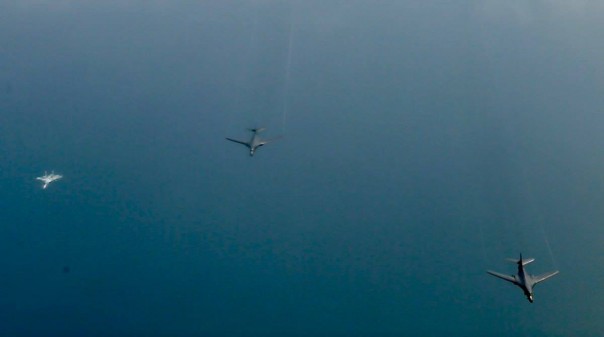 Перехваты стратегических бомбардировщиков США российскими истребителями Су-27 на Балтике Перехваты стратегических бомбардировщиков США российскими истребителями Су-27 на Балтике