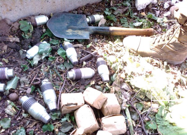 Желобок под контролем Народной милиции, но полностью уничтожен артиллерией ВСУ Желобок под контролем Народной милиции, но полностью уничтожен артиллерией ВСУ