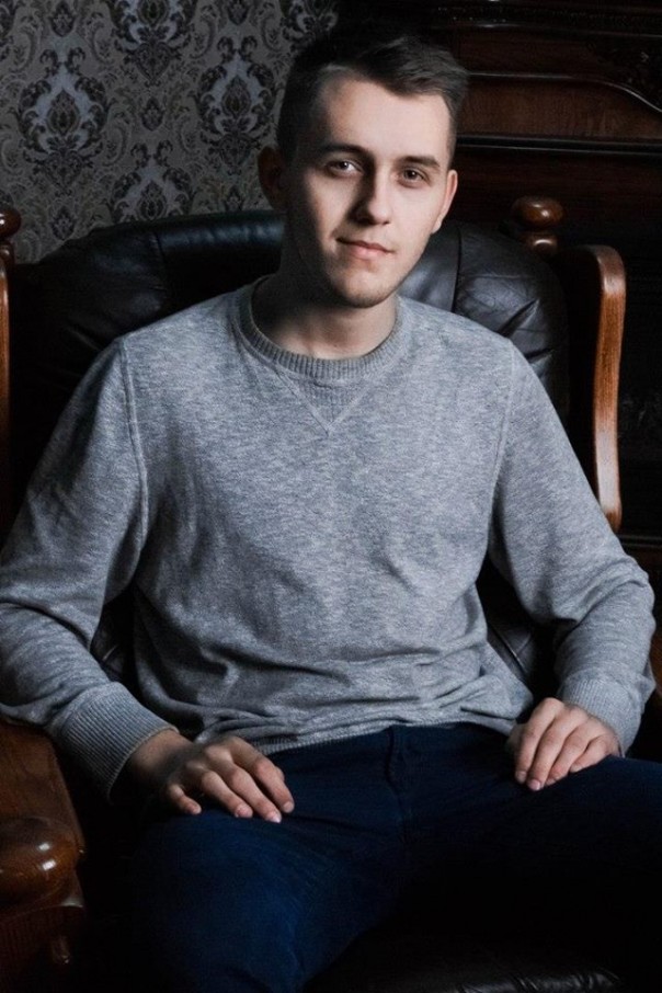 Студент из Львова добился демонтажа Красной звезды со стенда в честь героев Великой Отечественной в Киеве Студент из Львова добился демонтажа Красной звезды со стенда в честь героев Великой Отечественной в Киеве