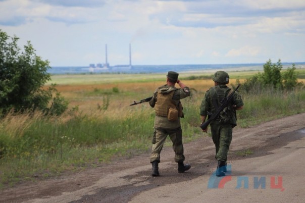 Народная милиция ЛНР показала позиции под Светлодарском, которые "захватили" ВСУ
