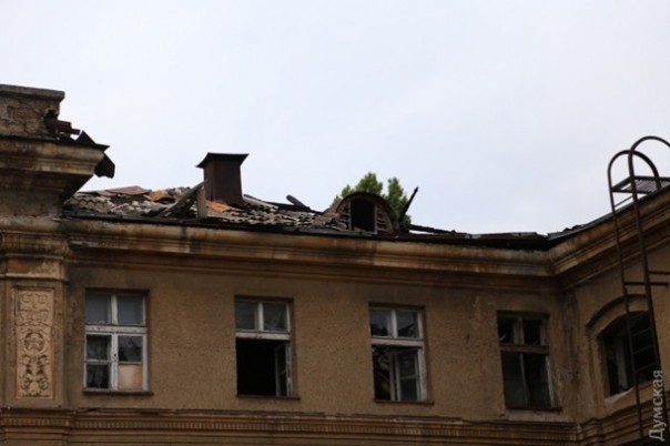 Ни штаба, ни ВМС, ни будущего... В Одессе сгорел будущий штаб ВМС Ни штаба, ни ВМС, ни будущего... В Одессе сгорел будущий штаб ВМС