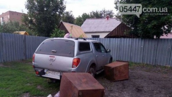 В Конотопе депутат открыл огонь по людям прямо в центре города