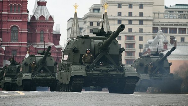 NI: пока США пользуются артиллерией 1960-х, Россия создает новое оружие