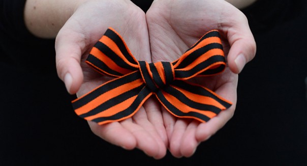 Георгиевская ленточка на Украине под статьей: Выписан первый штраф за  ношение символа победы