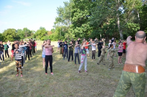 "Георгиевские сборы" военно-патриотических клубов МВД ЛНР стартовали в Краснодонском районе "Георгиевские сборы" военно-патриотических клубов МВД ЛНР стартовали в Краснодонском районе