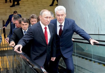 Путин верит, что Собянин сможет реализовать программу реновации