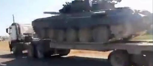 В Сирии уральские Т-72Б3 готовы намотать террористов на траки В Сирии уральские Т-72Б3 готовы намотать террористов на траки