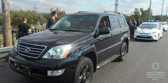 Обычная бытовуха: Мэру Черкасс кинули в почтовый ящик гранату Ф-1