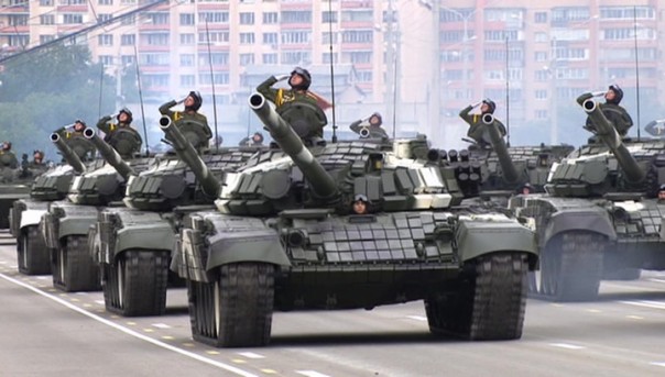 Минск. Белоруссия. Военный парад, посвященный Дню Независимости.