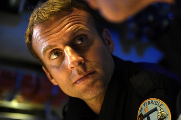 Макрон опустился под воду на атомной подводной лодке