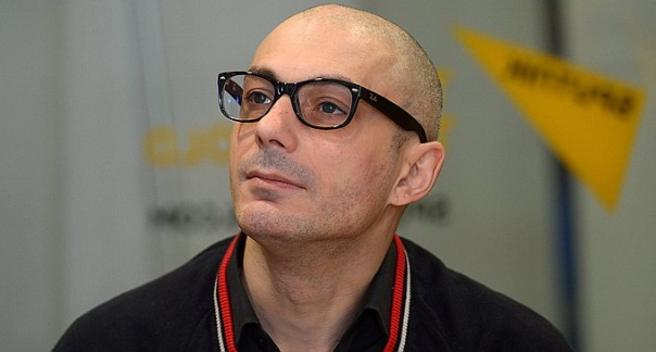 Армен Гаспарян: Стоит ли ждать прорывов от встречи Путина и Трампа? Взрывы в Луганске «подгадали» под переговоры «Нормандского формата»