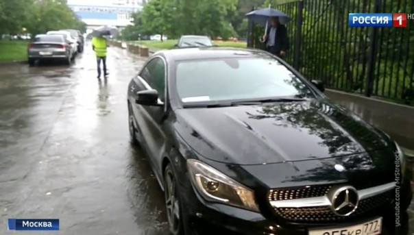 Чиновница заблокировавшая скорую может лишиться должности