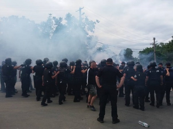 В Одессе на стройке произошла очередная потасовка В Одессе на стройке произошла очередная потасовка