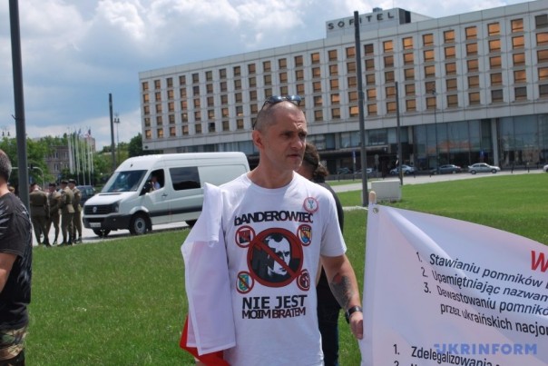 В Польше накануне годовщины Волынской резни призвали не давать жизни бандеровцам  