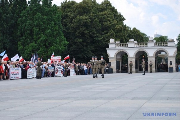 В Польше накануне годовщины Волынской резни призвали не давать жизни бандеровцам  