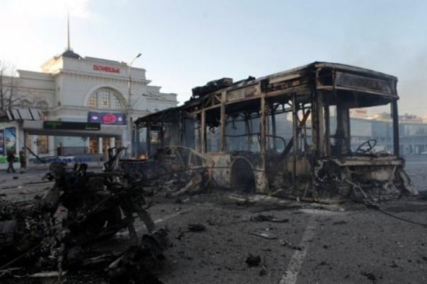 Давайте посмотрим в глаза украиньцям... и спросим. Не их, а с них