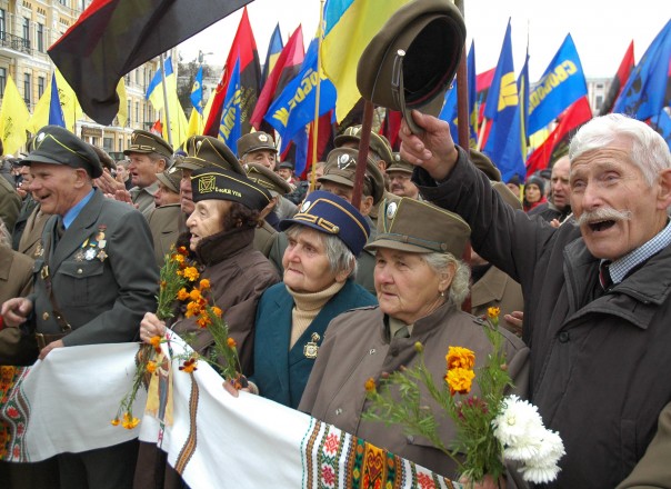 Откуда берутся, как и кому служат - галичанские "патриоты"