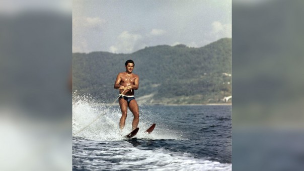 Санатории, курорты и, конечно, Чёрное море. Типичный летний отдых граждан Советского Союза Санатории, курорты и, конечно, Чёрное море. Типичный летний отдых граждан Советского Союза