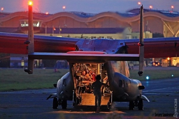 На Украину впервые прилетели конвертопланы США