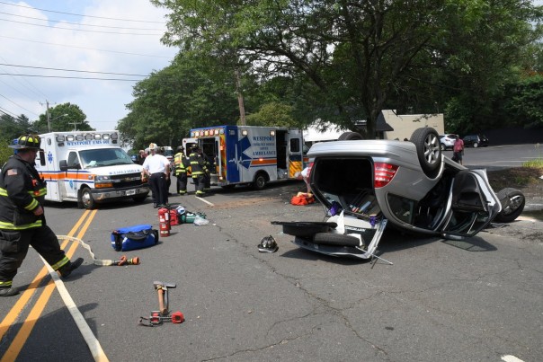 Бывший зэк пропустил важное собеседование, спасая водителя из перевёрнутого авто