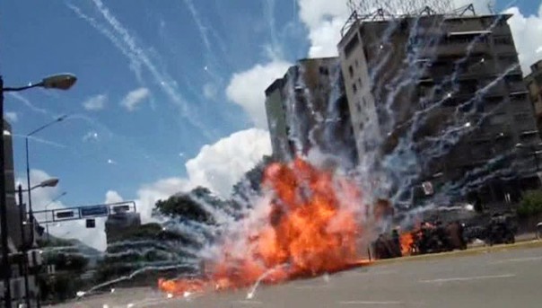 Взрыв в Каракасе: ранены полицейские