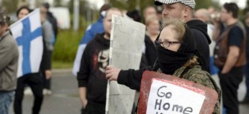 Беженцы «делят» Финляндию: местные жители «раскололись» на два лагеря