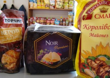 Блокада - это для лохов. В реальности Украина завалила Крым собственными товарами