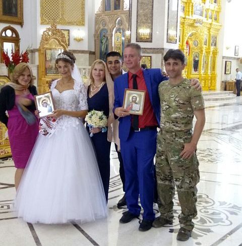 Горько! В ДНР заключен первый брак американца и дончанки