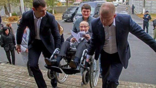 Элиты Харькова до и после Русской весны: «Путь посередине»