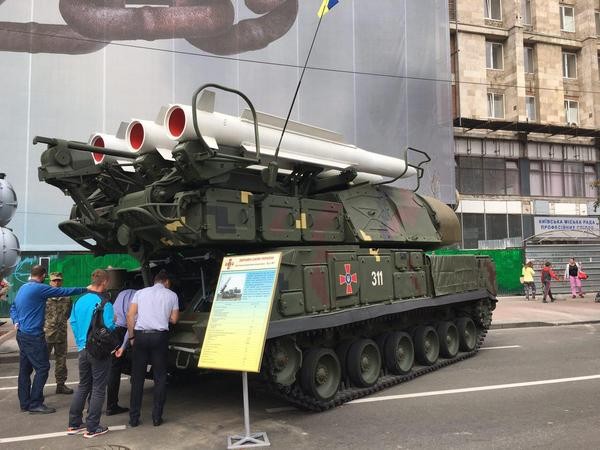 Гуляют по Крещатику пиндосы… Александр Роджерс