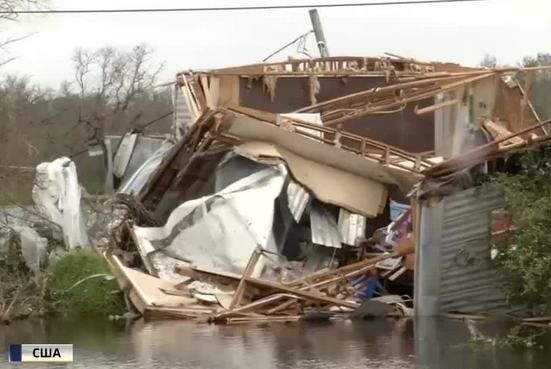 7 миллионов тонущих. Власти США бессильны перед ураганом и наводнением