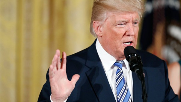 Трамп подписал закон об антироссийских санкциях