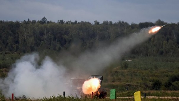 ВСУ открыли залповый огонь по позициям "Правого сектора"*, заявили в ДНР