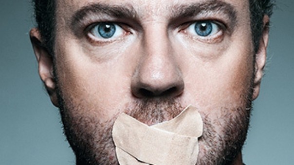 Украина намерена избавиться от «неручных» политологов и СМИ