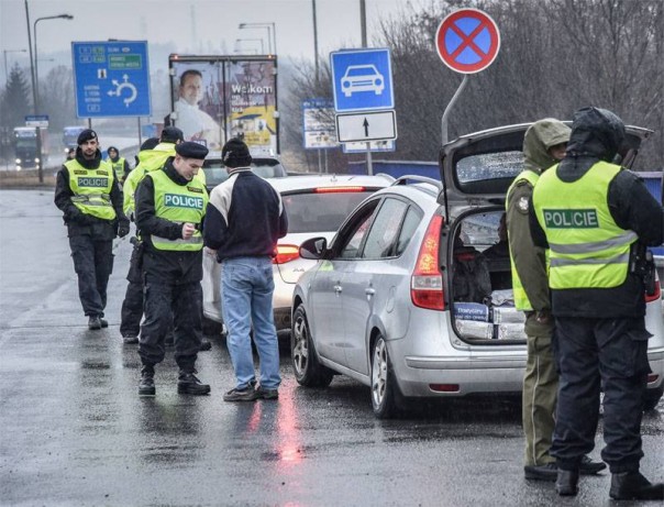 Польша разворачивает украинцев обратно