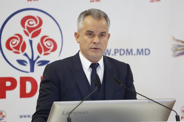 Молдавский коррупционер стучится к Трампу через Украину