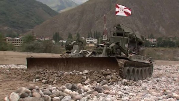 Горную реку укротили с помощью взрывов