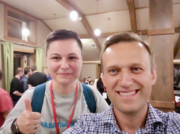 ЛГБТ-активистка Грудина из Мурманска подставляет детей