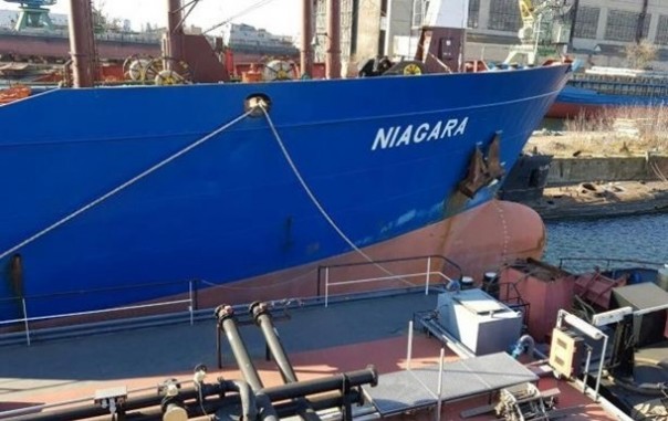 Киев продал российские танкеры за долги