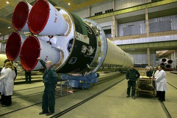 Озабоченный репутацией страны Порошенко продолжает обхаживать и приглашать иностранцев на Украину