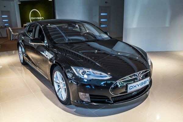 Ну, всё… теперь и Теслу перемогли… вот-вот перемогут, уже практически перемогли